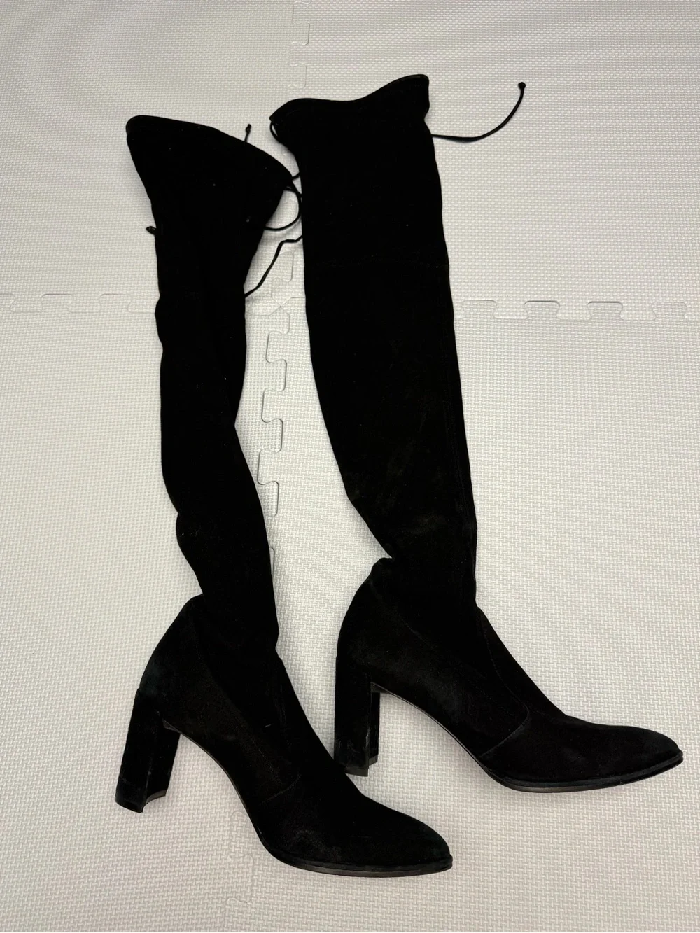Stuart Weitzman stylish black
